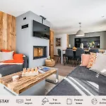 Apartment Le Globe Argentiere - By Emerald Chamonix